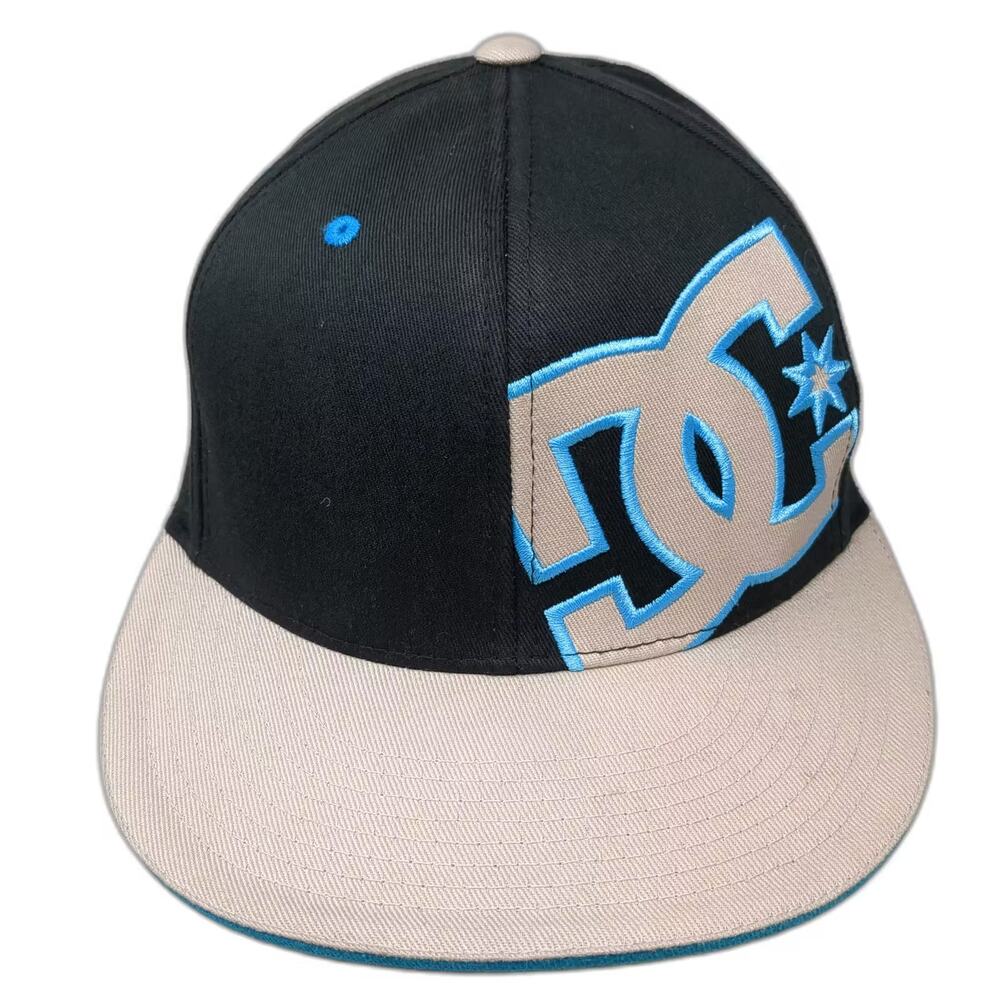 DC Baseball Cap Black Beige Size M Fitted Hat Embroidered Flat Brim Contrast